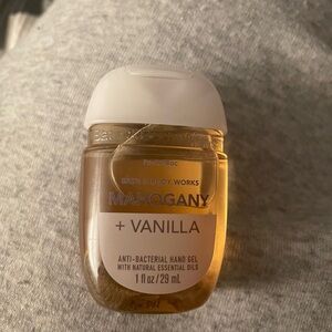 Bath & Body Works Mahogany Vanilla Hand Gel